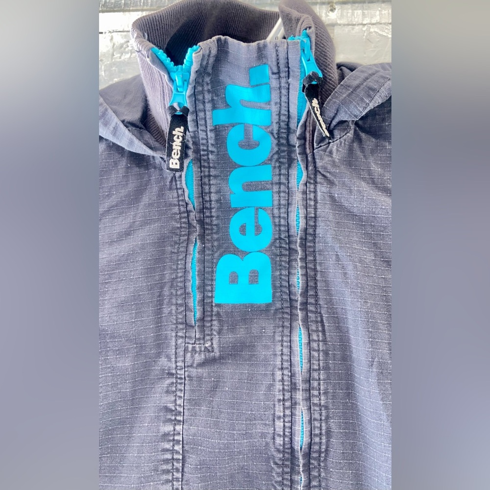 Bench Lightweight Jacket Grey/Blue Accents XS - Picture 4 of 8